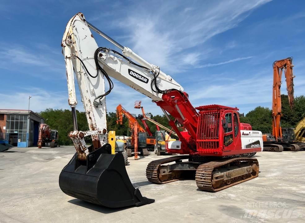 Doosan DX340 LC Gravemaskiner på larvebånd