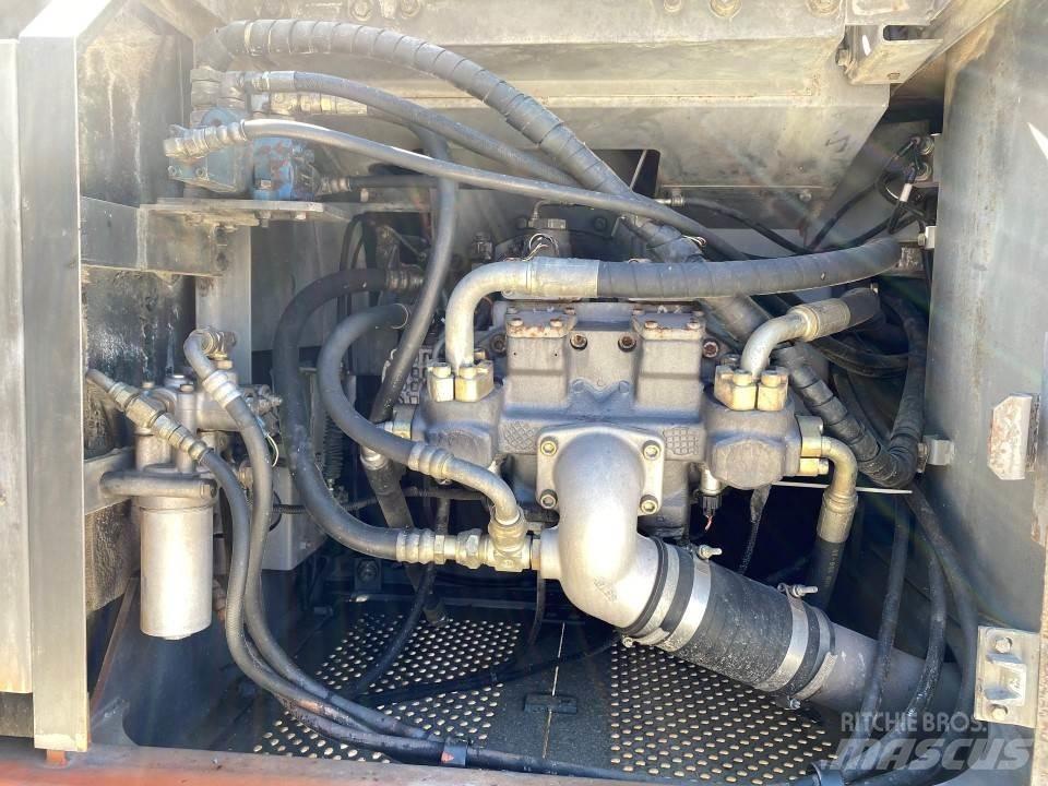 Hitachi EX230LCK Gravemaskiner på larvebånd