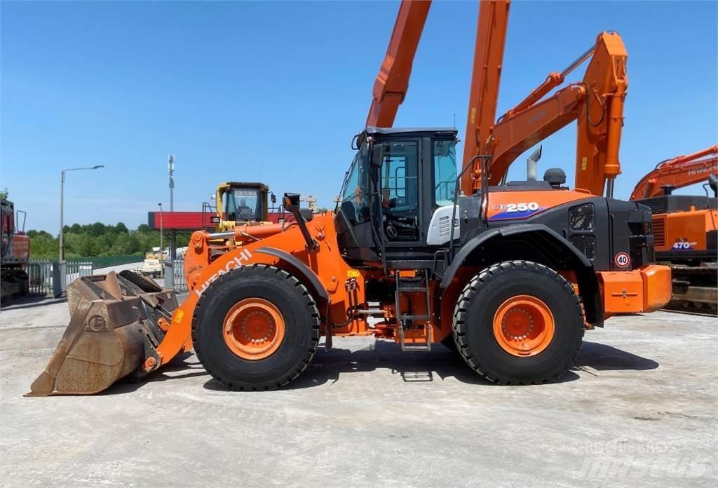 Hitachi ZW250-6 Læssemaskiner på hjul