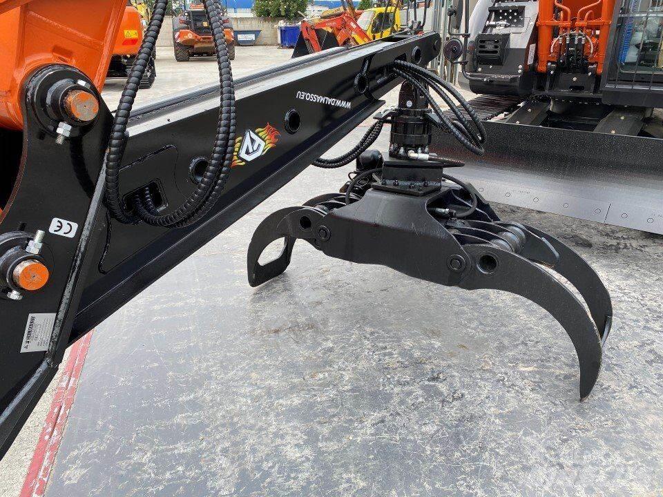 Hitachi ZX135US-6 Gravemaskiner til skovbrug