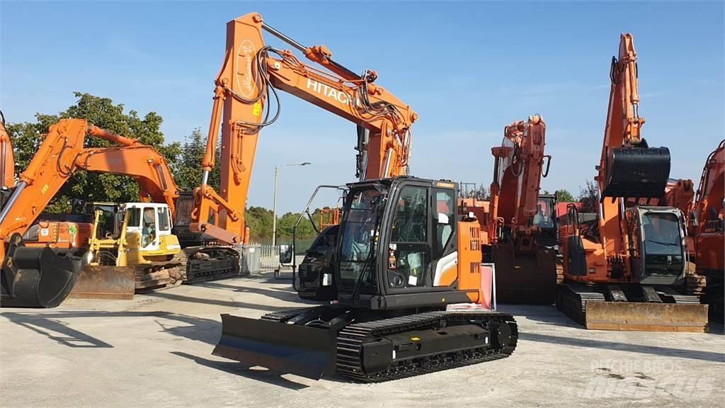 Hitachi ZX135US-7 Midi-gravemaskiner 7t - 12t