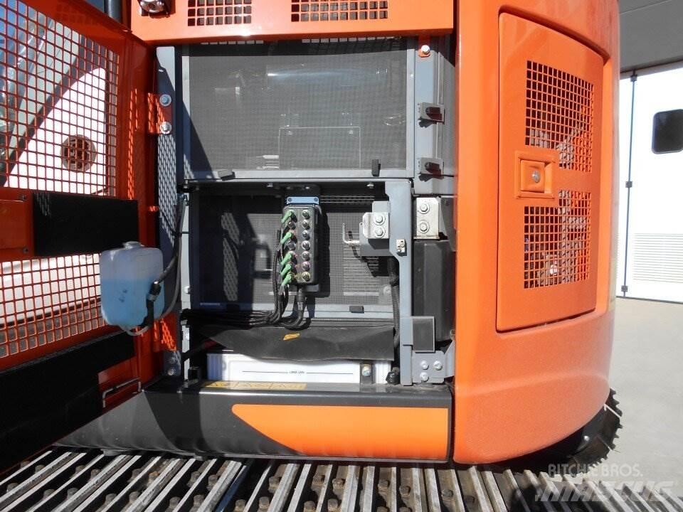 Hitachi ZX225-US6 Gravemaskiner på larvebånd