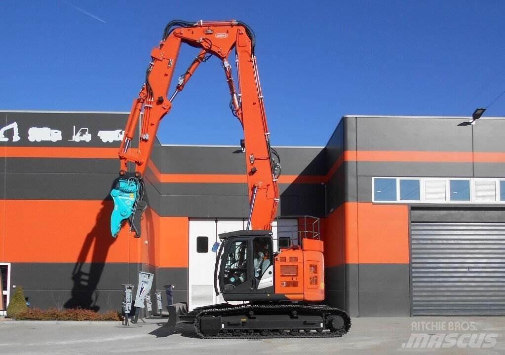 Hitachi ZX225-US6 Gravemaskiner på larvebånd