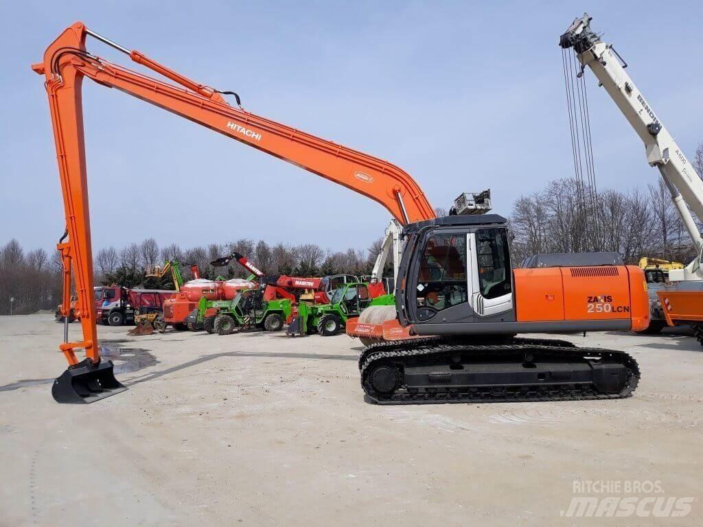 Hitachi ZX250LCN -3 SLF Gravemaskiner på larvebånd