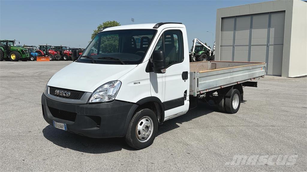 Iveco DAILY 35C13 4x2 Andre lastbiler