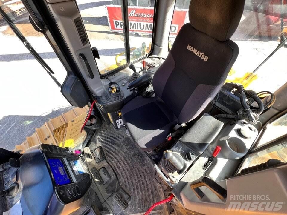 Komatsu D65 Bulldozer på larvebånd