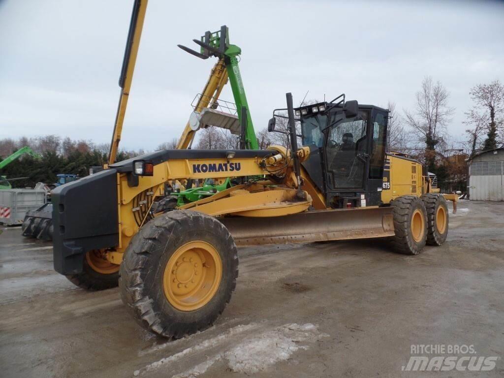 Komatsu GD675-5 Bulldozer på larvebånd