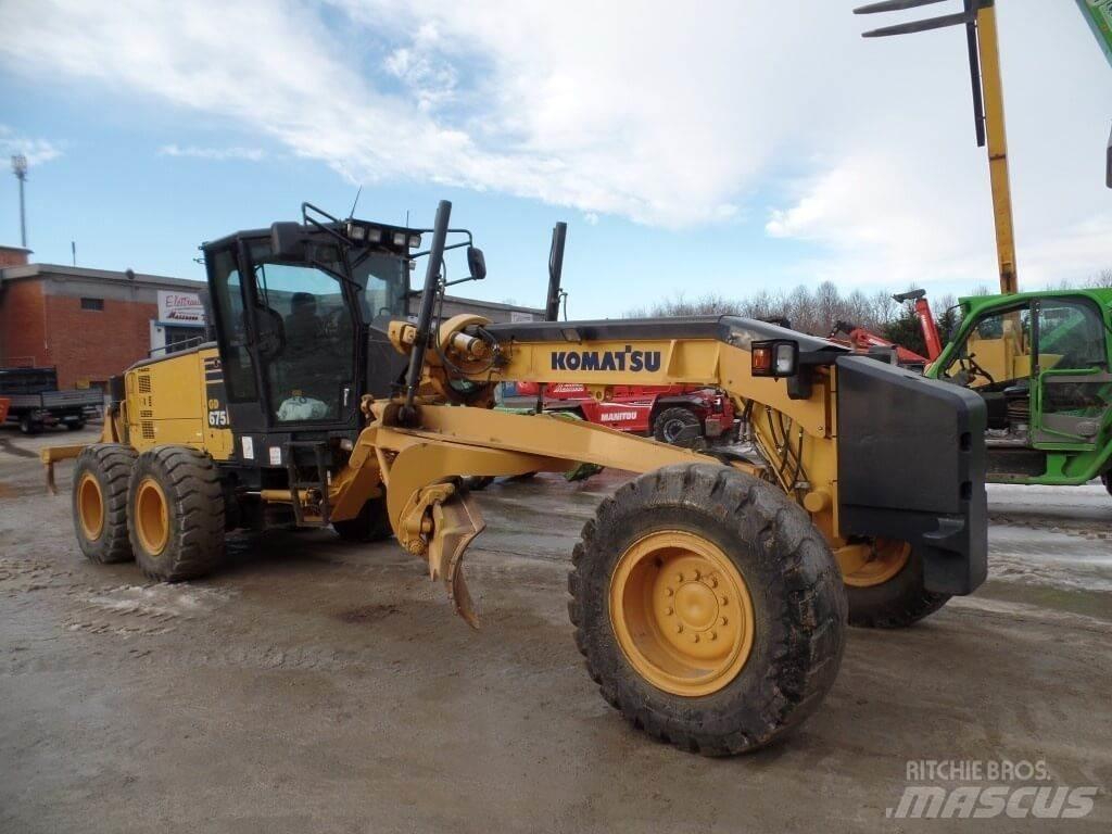 Komatsu GD675-5 Bulldozer på larvebånd