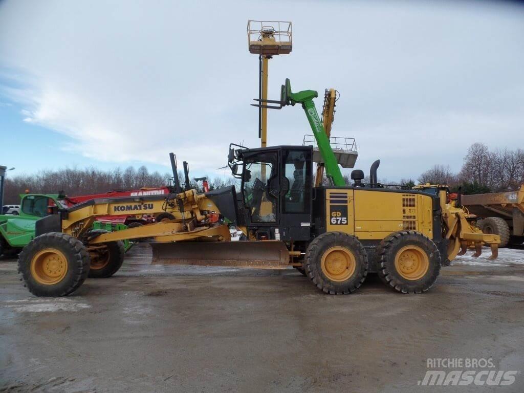 Komatsu GD675-5 Bulldozer på larvebånd