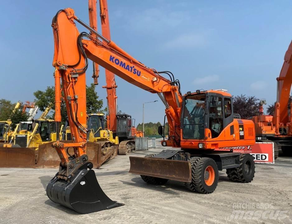 Komatsu PW180-7EO Gravemaskiner på hjul