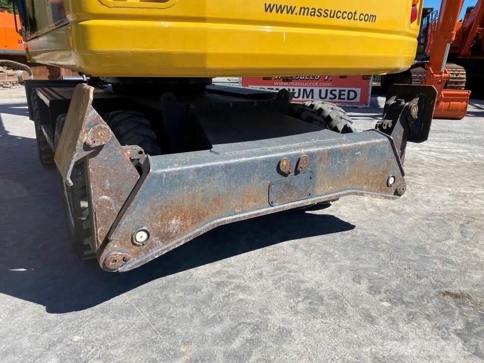 Komatsu PW200 7K Gravemaskiner på hjul