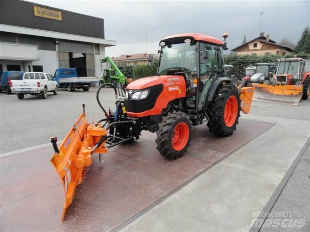 Kubota M 85.40 Narrow Sneskovle og -plove
