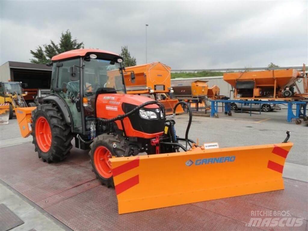 Kubota M 85.40 Narrow Sneskovle og -plove