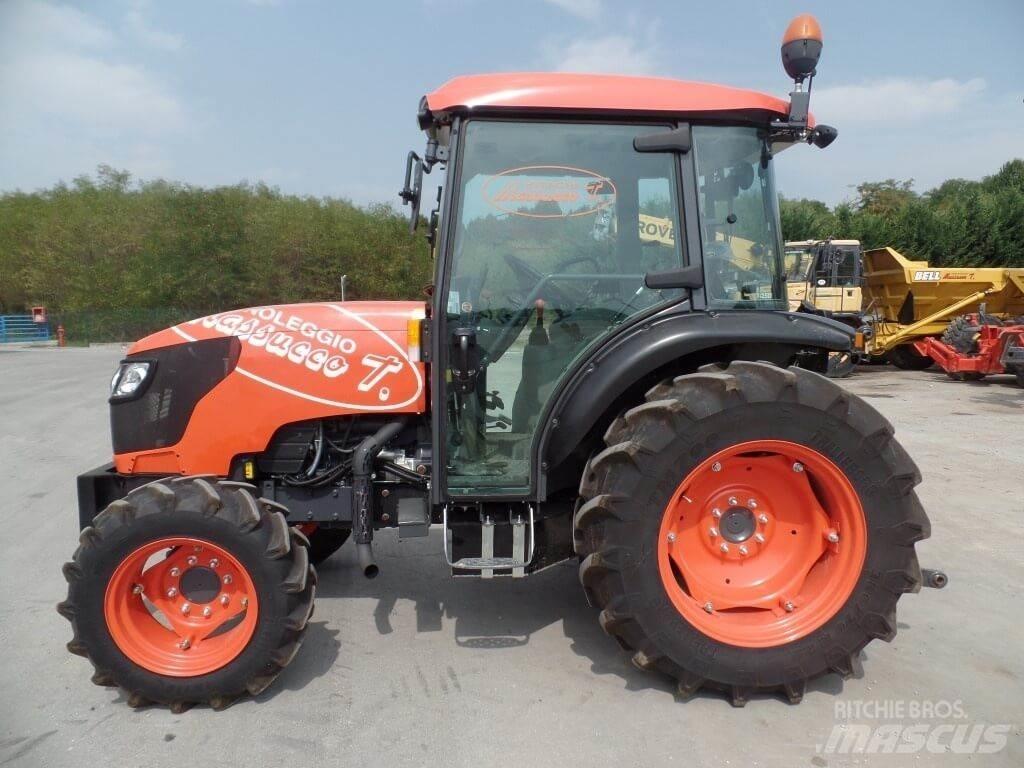 Kubota M8540N Sneskovle og -plove
