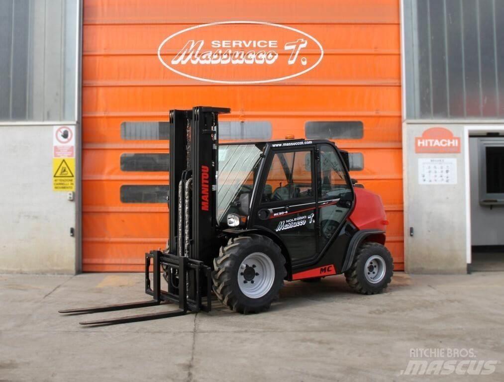 Manitou MC30-4 DK 4X4 Terrængående gaffeltruck