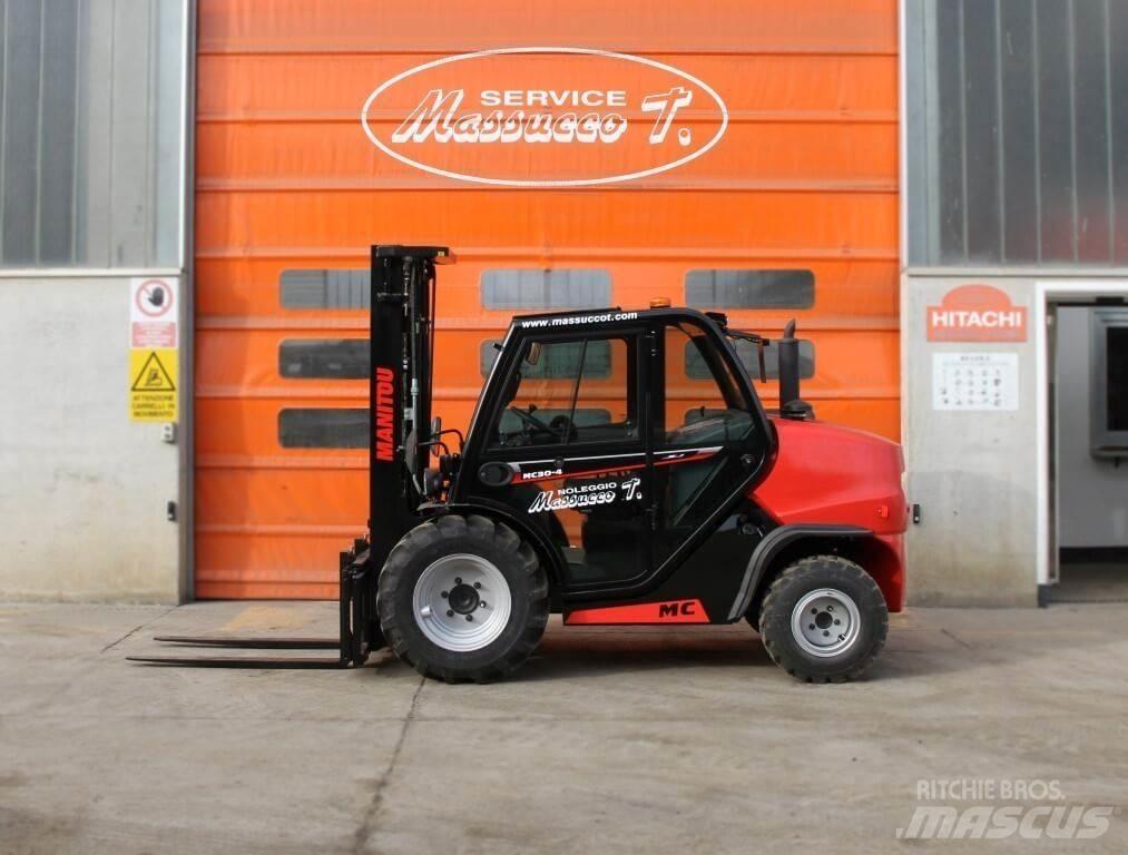 Manitou MC30-4 DK 4X4 Terrængående gaffeltruck