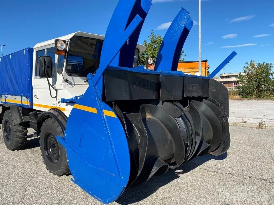 Mercedes-Benz UNIMOG Sneskovle og -plove