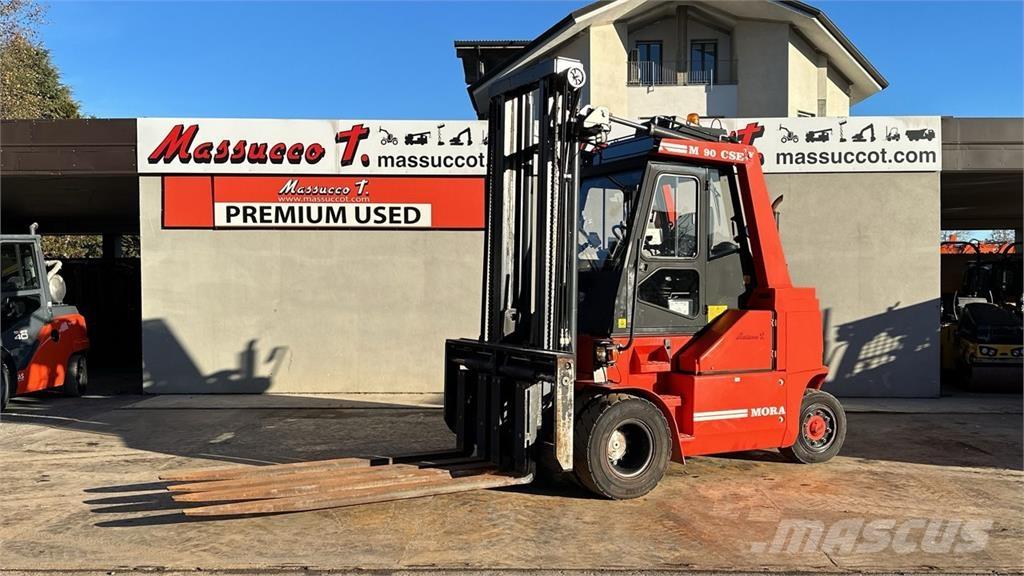 Mora M90 CSE Diesel gaffeltrucks