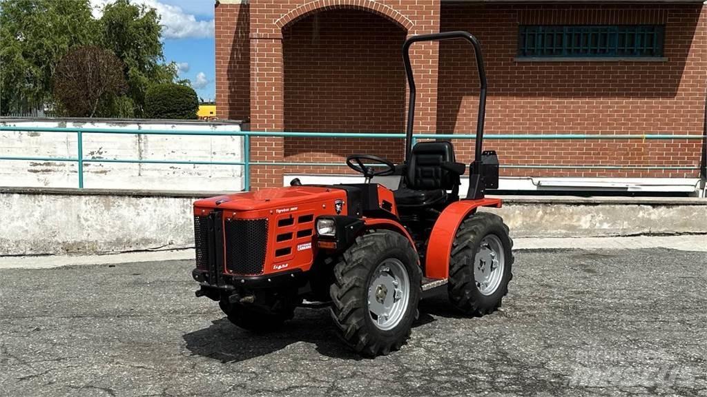  Tigretrac 3800 4x4 Sneskovle og -plove