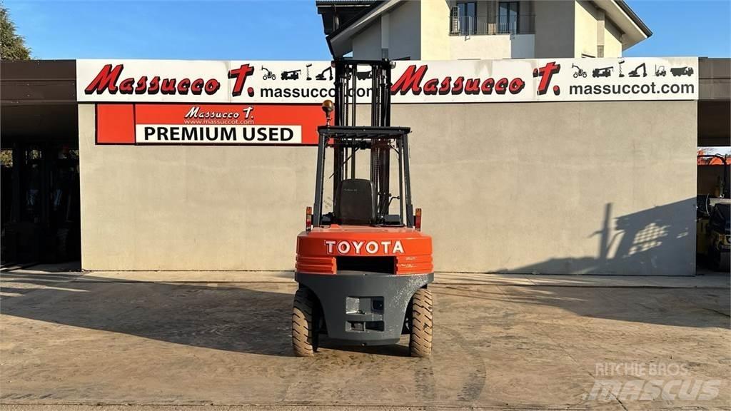 Toyota 02-5FD40 Diesel gaffeltrucks