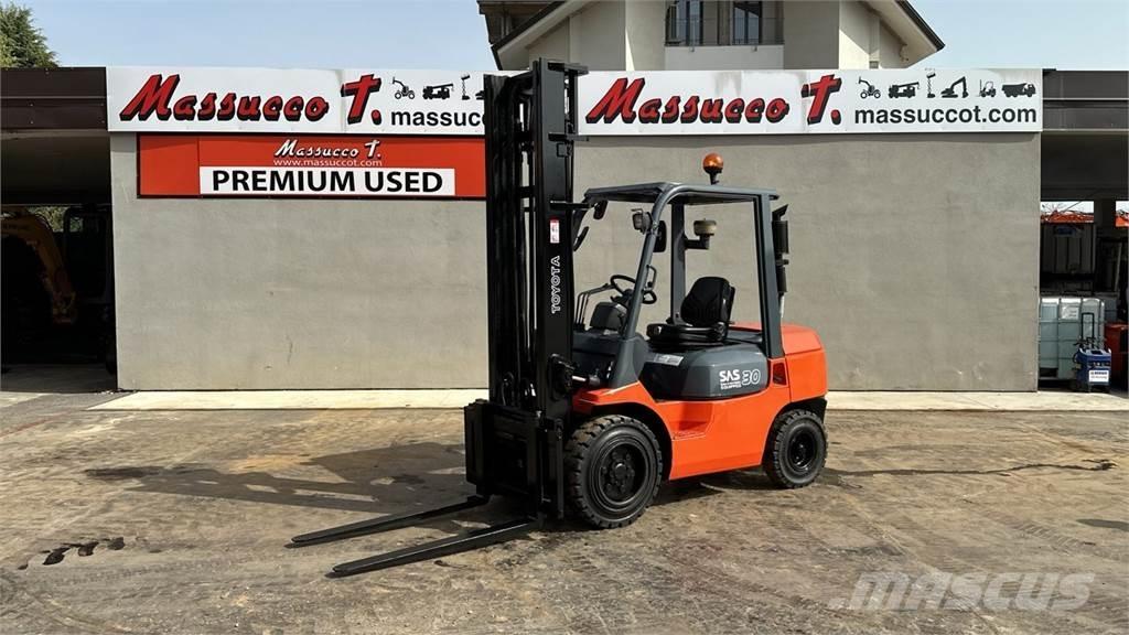 Toyota 02-7FD30 Diesel gaffeltrucks