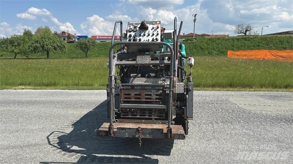 Vögele Super 800 Asfaltudlæggere