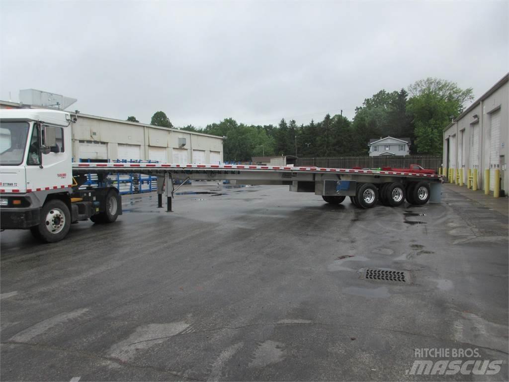 East Mfg Beast Anhænger med lad/Flatbed