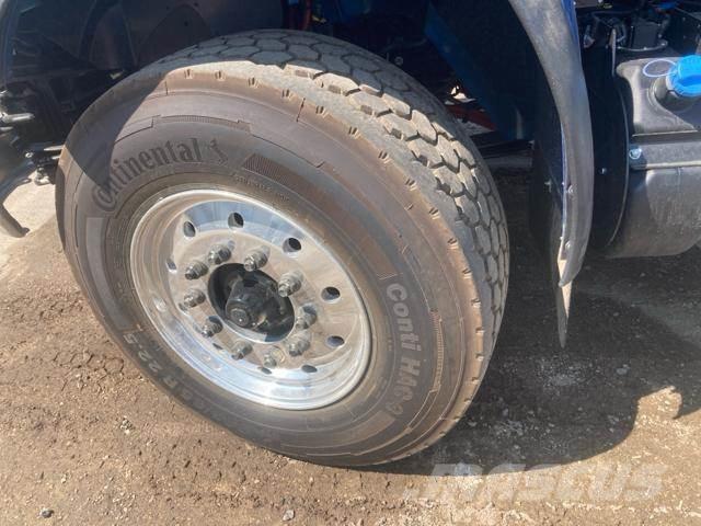 International HV Lastbiler med tip