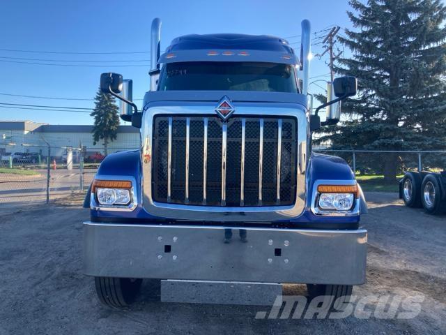 International HX Trækkere