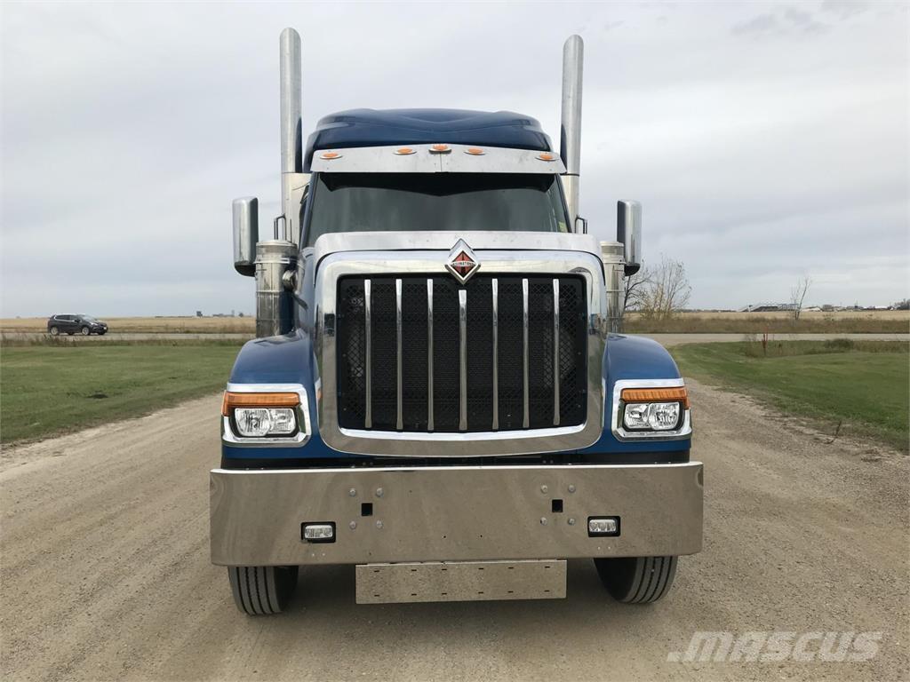 International HX Trækkere