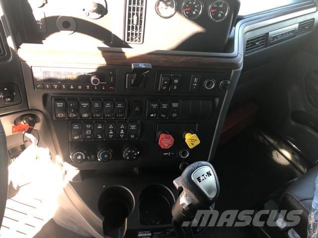 International HX Trækkere