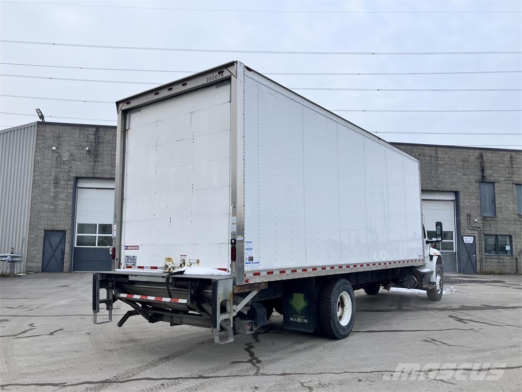 International MV Fast kasse