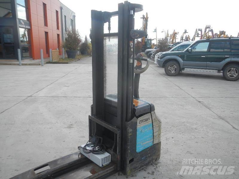 Crown ES 4000 El-palleløftere