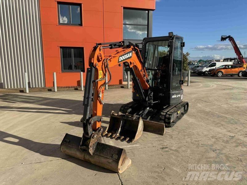 Doosan DX 27 Z Minigravemaskiner
