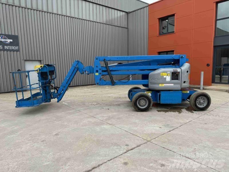 Genie Z45/25 Bomlifte med knækarm