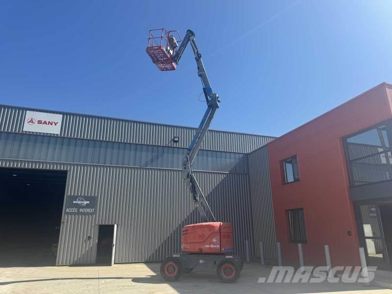 SkyJack SJ46AJ Bomlifte med knækarm