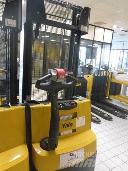 Yale MS 12 AC Gaffelstabler med gående fører