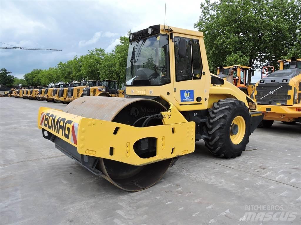 Bomag BW211D-4 GERMAN Andre tromler