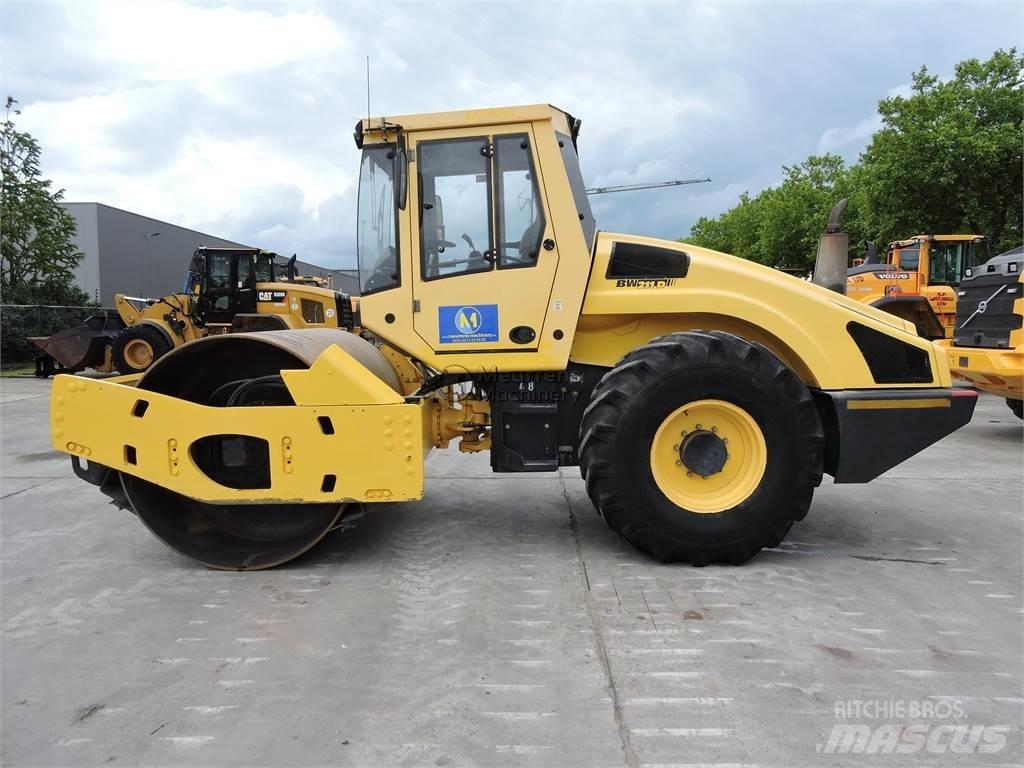 Bomag BW211D-4 GERMAN Andre tromler