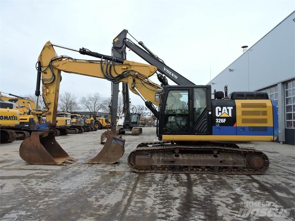 CAT 326F Gravemaskiner på larvebånd