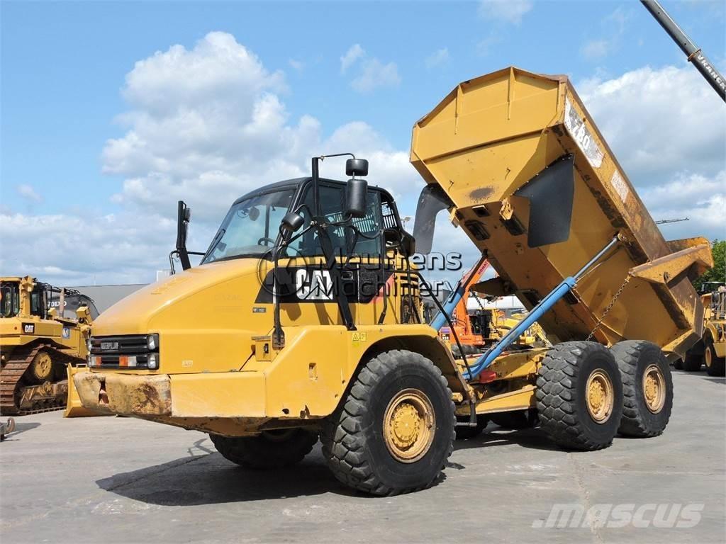 CAT 730 Terrængående lastbiler