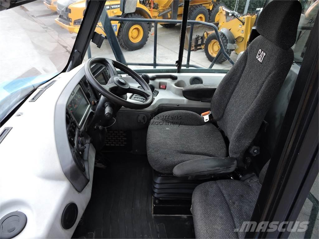 CAT 745C TAILGATE Terrængående lastbiler