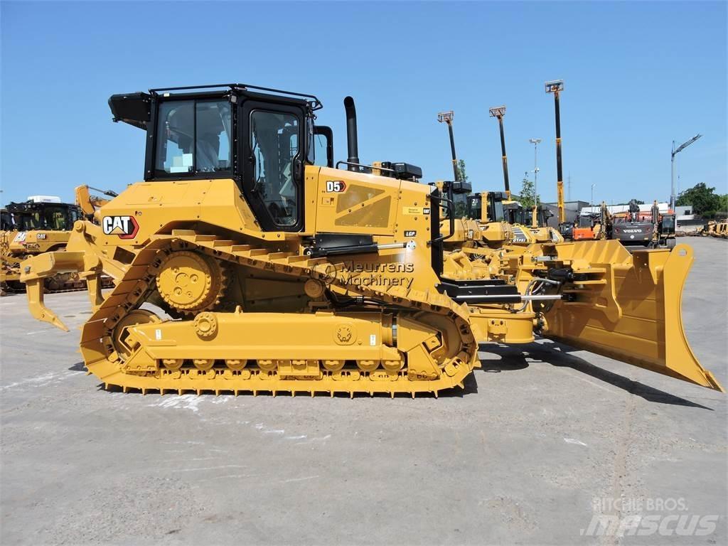 CAT D5 Bulldozere