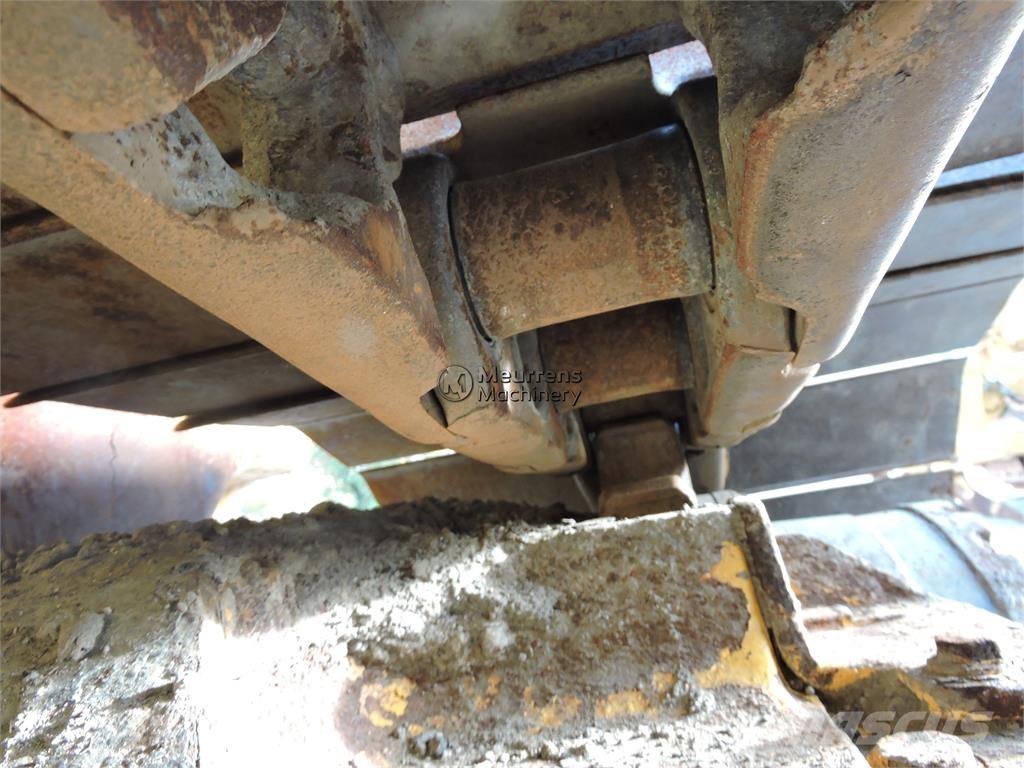 Komatsu D61PX-24 Bulldozere