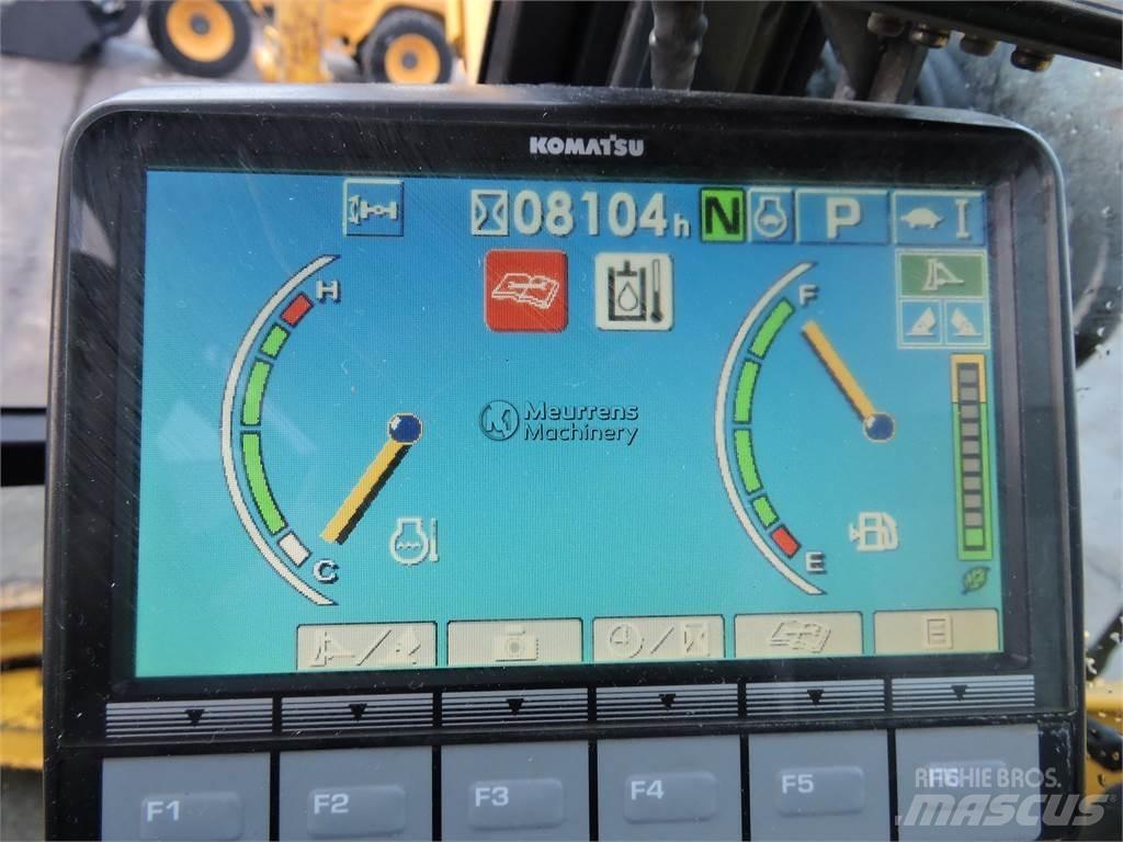 Komatsu PW98 Gravemaskiner på hjul