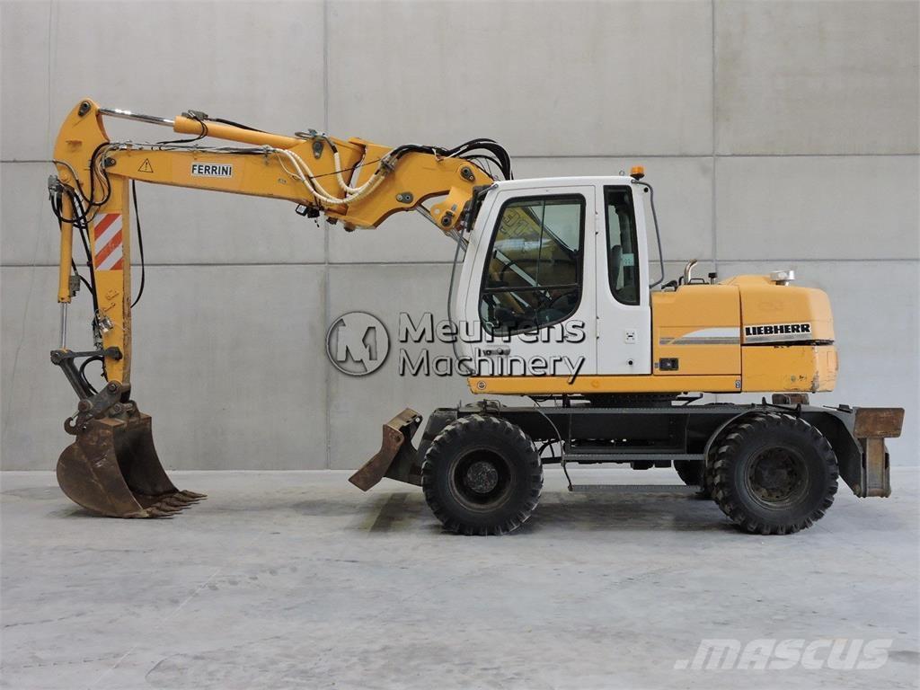 Liebherr A312 Gravemaskiner på hjul