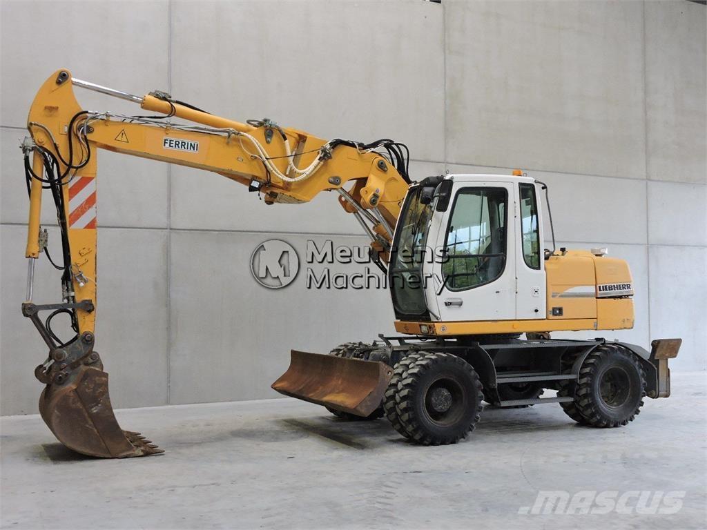 Liebherr A312 Gravemaskiner på hjul