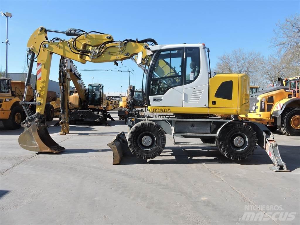 Liebherr A914 Gravemaskiner på hjul