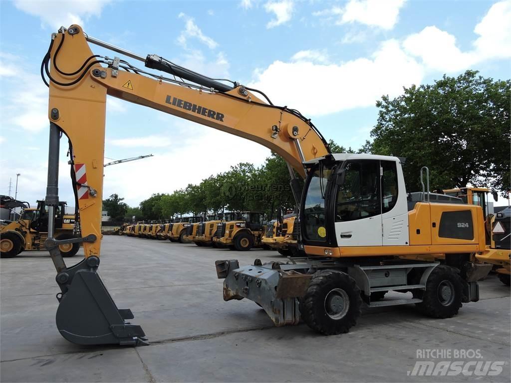 Liebherr A924 Gravemaskiner på hjul