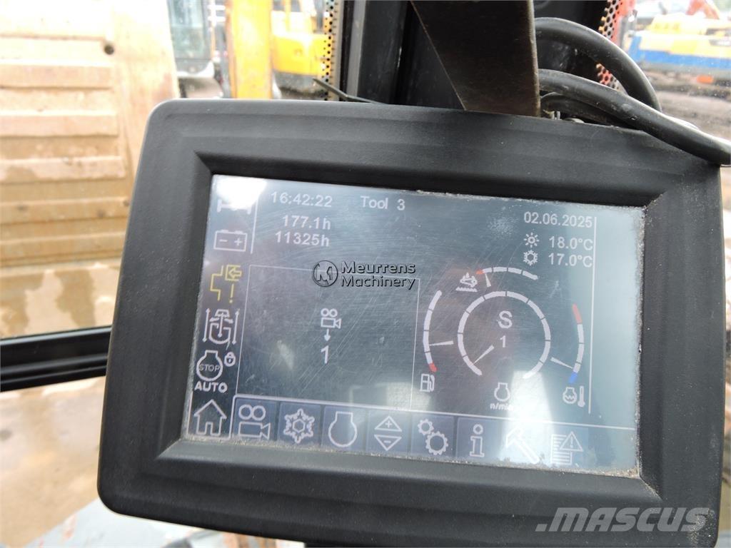 Liebherr A924 Gravemaskiner på hjul